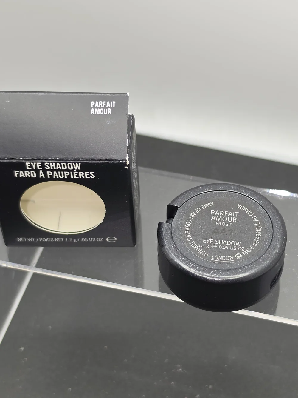 VINTAGE MAC EYESHADOW- 